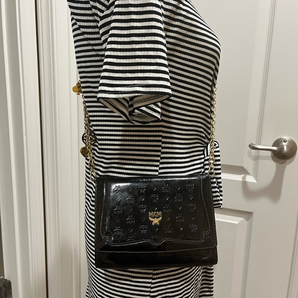 MCM Patent Sling Bag - Picture 14 of 15